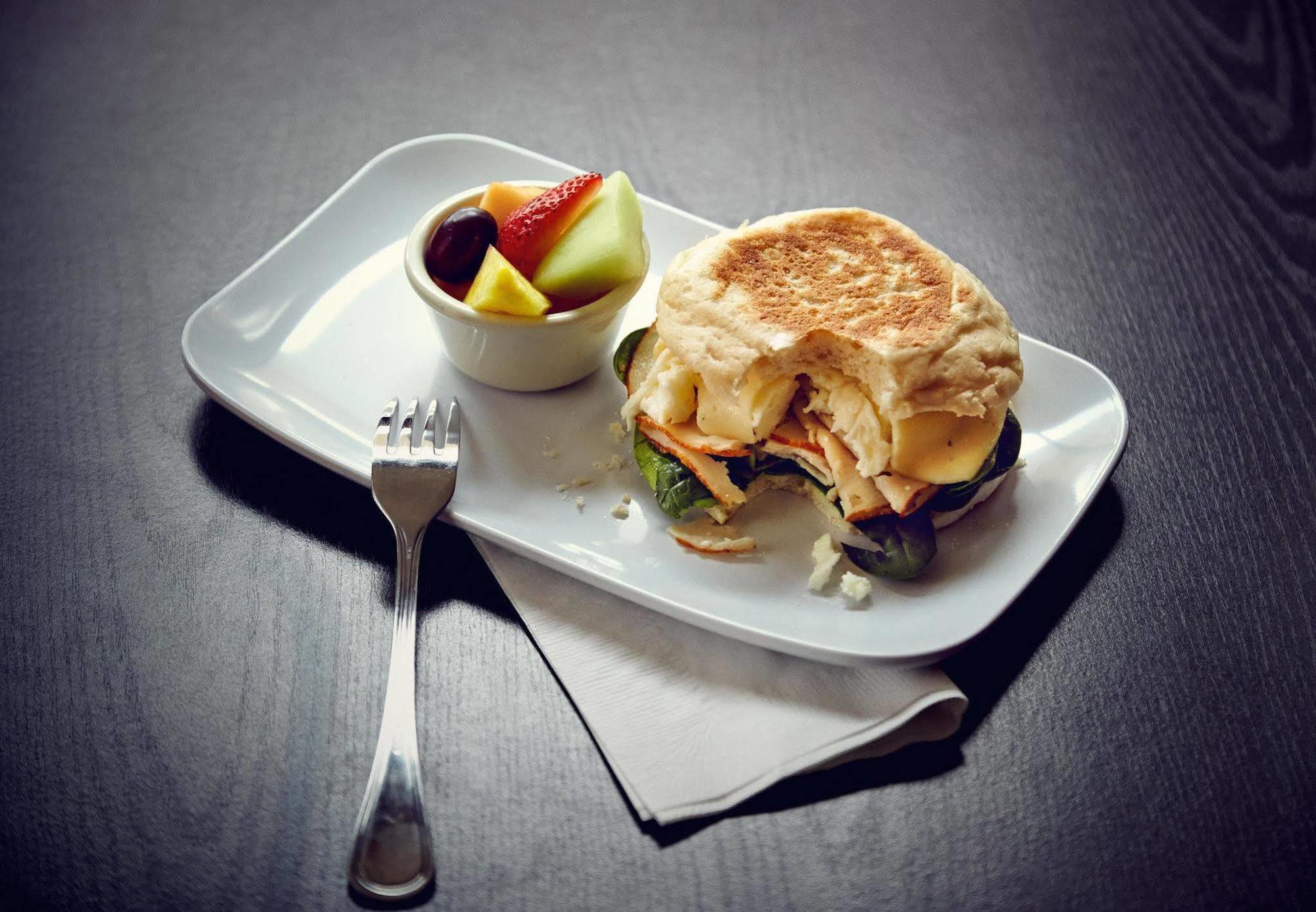 Courtyard By Marriott Columbus New Albany Hotel Bagian luar foto